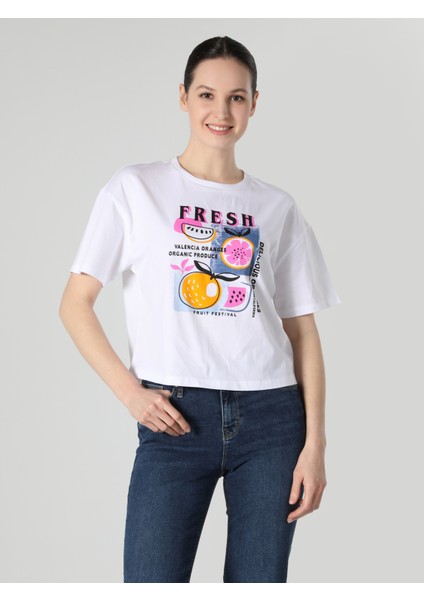 Regular Fit Yuvarlak Yaka Baskılı Kadın Beyaz Kısa Kol Tişört modelleri