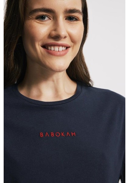 Yıkama Efektli Comfort Fit Kadın Tshirt modelleri