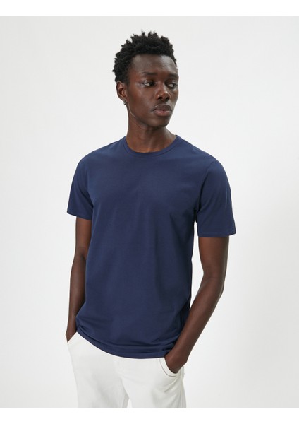 Kısa Kollu Tişört Uzun Kalça Boy Esnek Kumaş Slim Fit Pamuklu
