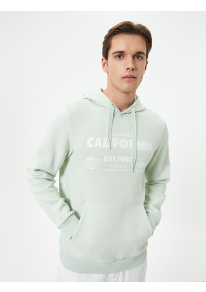 Kapşonlu Sweatshirt Kolej Baskılı Kanguru Cep Detaylı