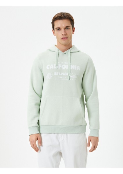 Kapşonlu Sweatshirt Kolej Baskılı Kanguru Cep Detaylı modelleri