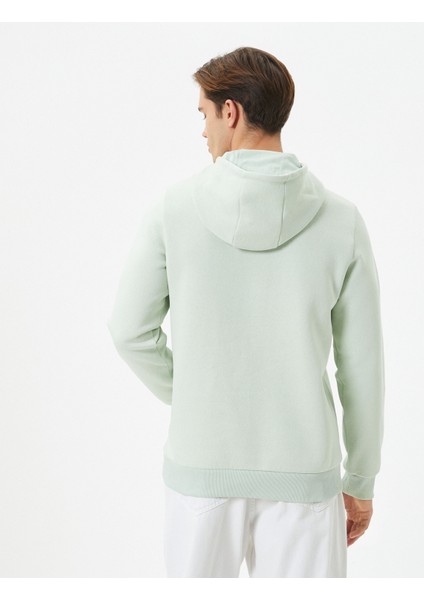 Kapşonlu Sweatshirt Kolej Baskılı Kanguru Cep Detaylı fırsatları