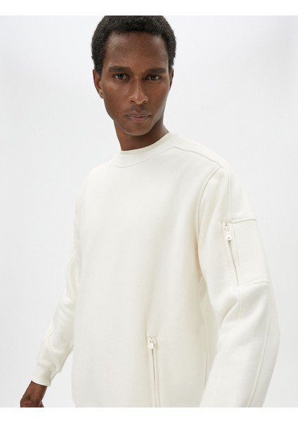 Bisiklet Yaka Sweat Rahat Kesim Fermuar Cepli Dikiş Detaylı