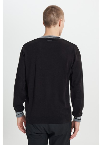 ALTINYILDIZ CLASSICS Erkek Siyah Anti-pilling Kolu Ve Yakası Şerit Desenli Standart Fit Bisiklet Yaka Triko Kazak indirimleri