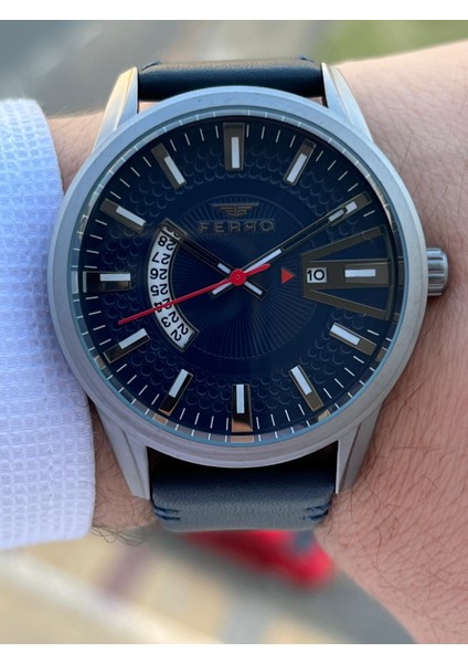Deri Kordon Takvimli Kadran 3 Atm Suya Dayanıklı Erkek Kol Saati EFM11911.ZD fırsatları