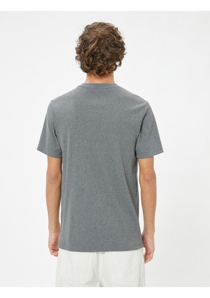 Slim Fit Tişört Basic Kısa Kollu Bisiklet Yaka