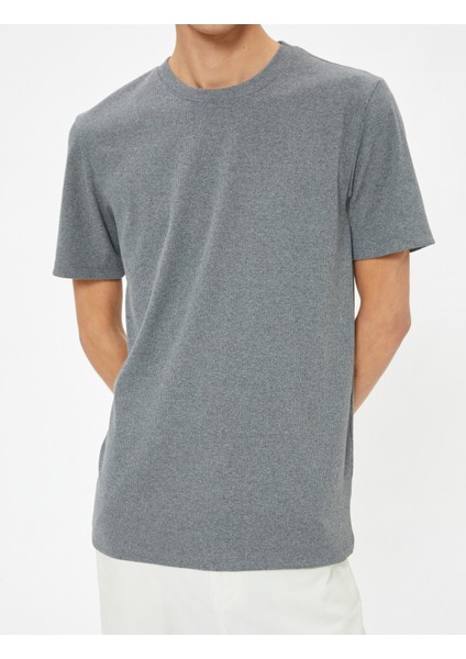 Slim Fit Tişört Basic Kısa Kollu Bisiklet Yaka
