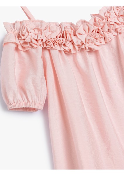 Elbisesi Düşük Omuz Askılı Kısa Kollu Çiçek Aplikeli modelleri