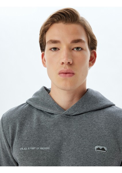 Kapşonlu Sweatshirt Slogan Işlemeli Yıkamalı Pamuk Karışımlı