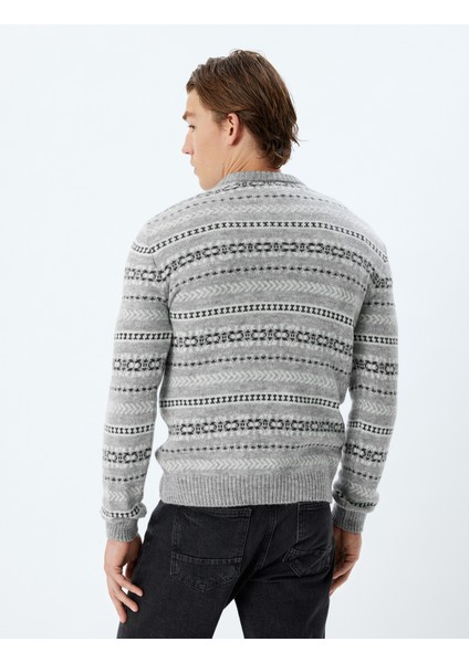 Triko Kazak Boxy Fit Bisiklet Yaka fırsatları