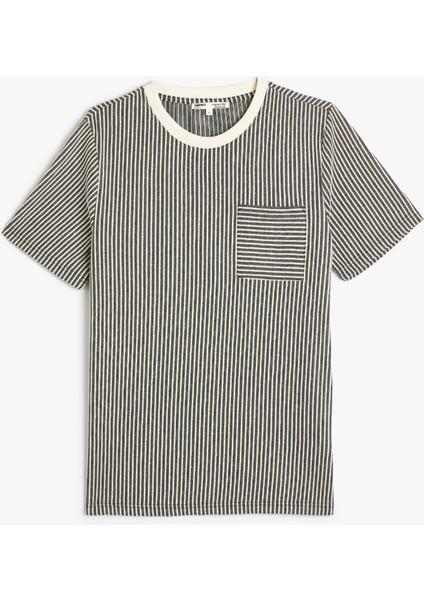 Cepli Dokulu Tişört Kısa Kollu Bisiklet Yaka Regular Fit
