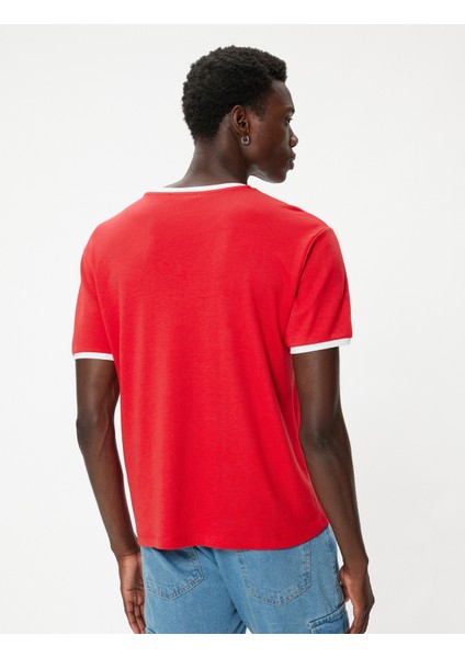 Slim Fit Tişört Slogan Baskılı Kısa Kollu Bisiklet Yaka Biyeli fırsatları