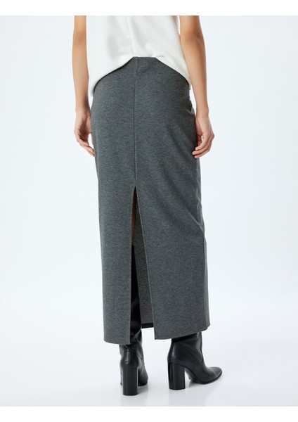 Uzun Kalem Etek Arkası Yırtmaçlı Standart Bel Slim Fit fırsatları