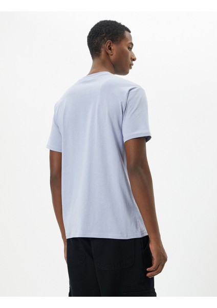 Minimal Baskılı Tişört Slim Fit Bisiklet Yaka Kısa Kollu fırsatları