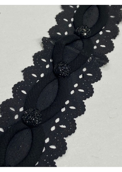 Lazer Kesim Plastik Taşlı Dekoratif Şerit/ 4 Mt / Siyah