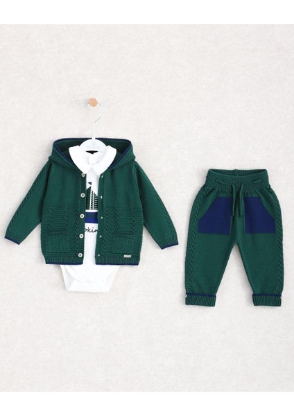 Örgü Detaylı 3'lü Erkek Bebek Takımı - Hırka, Pantolon ve Zıbınlı Bebe Yaka Body