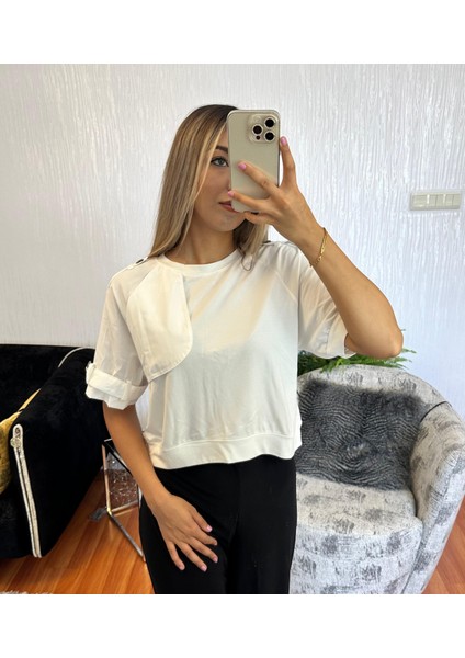 Kol Kemer Detay Beyaz Tişört