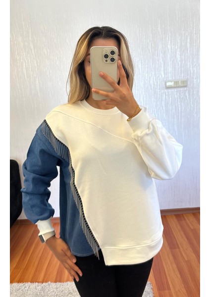 Yanı Kotlu Zincir Detay Beyaz Sweatshirt