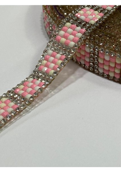 Taşlı Şerit / Ütü İle Yapışan Taşlı Şerit / 1 Metre / Pembe
