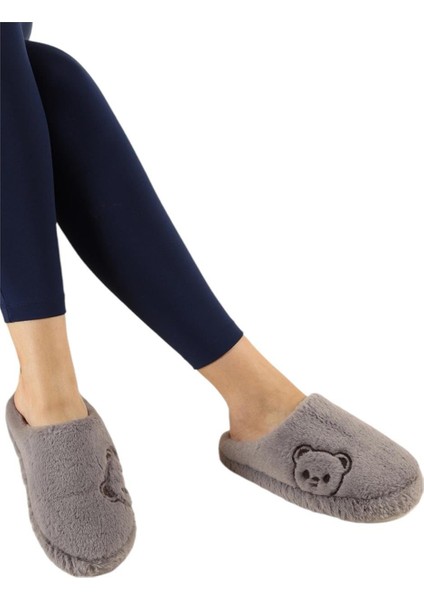 Önü Kapalı Ayıcık Baskılı Peluş Kadın Ev Terliği Gri fırsatları