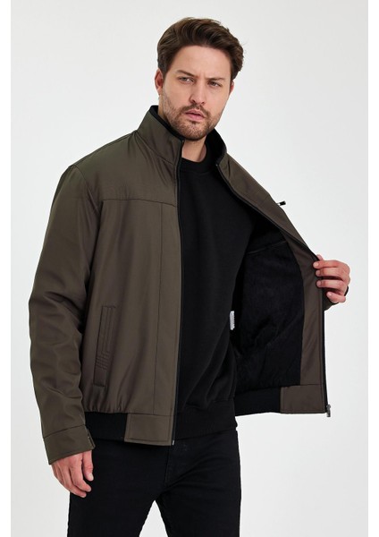 Yeşil Içi Kalın Kürklü Hakim Yakalı Rüzgar ve Su Geçirmez Mont&kaban fiyatları