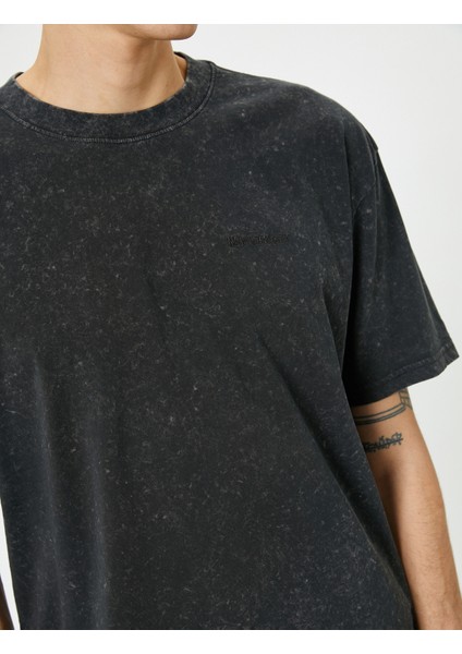 Yıkamalı Tişört Slogan Işlemeli Bisiklet Yaka Kısa Kollu Pamuklu indirimleri