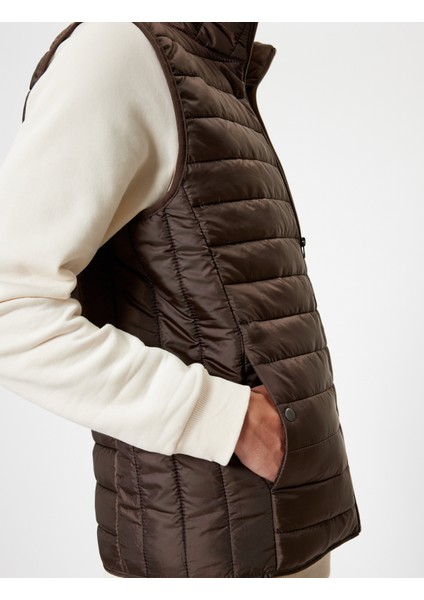 Şişme Yelek Slim Fit Dik Yaka Cep Detaylı indirimleri