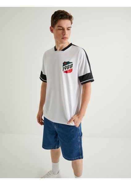 Oversize Tişört Baskılı Kısa Kollu V Yaka modelleri