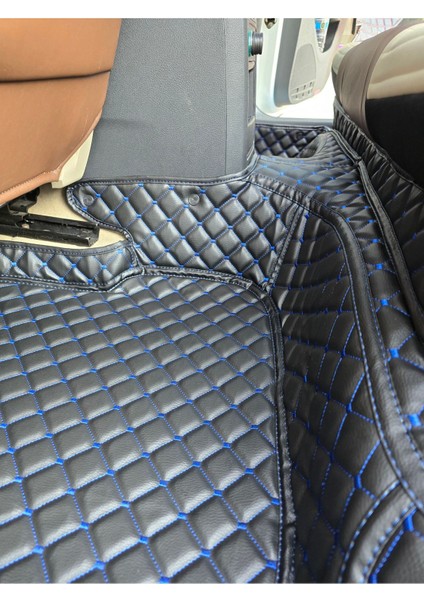 Seat Arona 2017-2024 Siyaha Mavi Renk 8d Premium Araca Özel Yeni Nesil Havuzlu Deri Oto Paspas