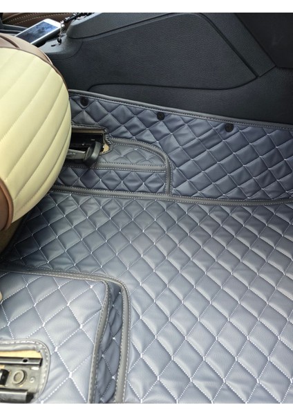 Seat Arona 2017-2024 Füme Gri Renk 8d Premium Araca Özel Yeni Nesil Havuzlu Deri Oto Paspas modelleri