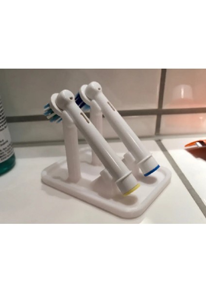 Oral B Şarjlı Diş Fırçası ve 2'li Fırça Başlığı Stand (Fırça ve Başlıklar Dahil Değildir)