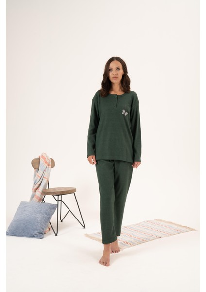 Kadın Kışlık Düğmeli Yaka Kelebek Işlemeli Şardonlu Pijama Takımı
