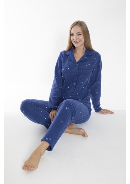 Kadın Kışlık Yıldız Desenli Önden Düğmeli Fitilli Polar Pijama Takımı Koyu Mavi fırsatları
