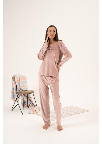 Kadın Kışlık Urban Kadife Pijama Takımı indirimleri