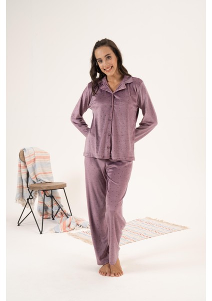 Kadın Kışlık Puantiyeli Önden Düğmeli Kadife Pijama Takımı Lila fırsatları