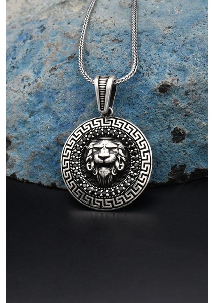 Gümüş Aslan Figürlü Mikro Taş Süslemeli Grek Desenli 925 Ayar Gümüş Kolye Zincir 901154 fırsatları