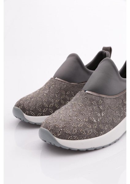 404 Kadin Demir Taşli Sneaker Ayakkabi fırsatları