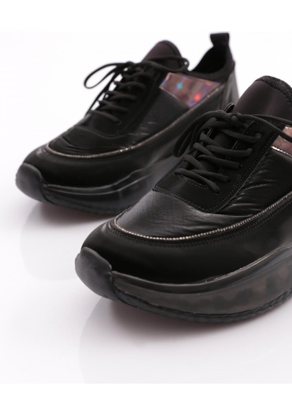 P2 Kadin Bağcikli Spor Ayakkabi fırsatları