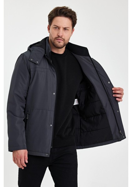 Gri Içi Kalın Kürklü Çıkartılabilir Kapüşonlu Fermuar Çepli Rüzgar ve Su Geçirmez Mont&kaban modelleri