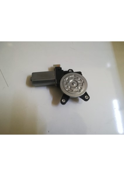 Hyundaı Starex Accent 95-06 Cam Kaldırma Motoru Sağ 98820 29000