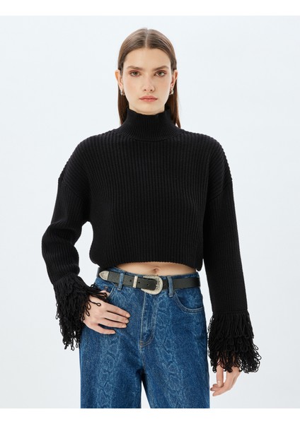 x Zeynep Bastık - Püsküllü Crop Triko Kazak Balıkçı Yaka Uzun Kollu modelleri