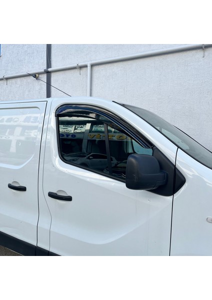 Renault Trafic 2014- Yılı Ve Sonrası Cam Rüzgarlığı 2 Parça modelleri