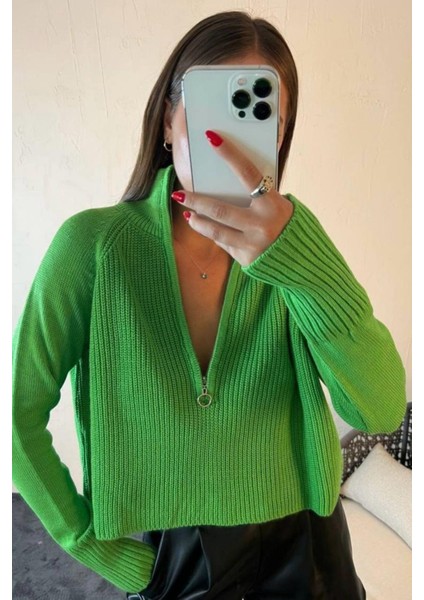 Kadın Fermuarlı Balıkçı Yaka Crop Oversize Triko Kazak 1029 fiyatları