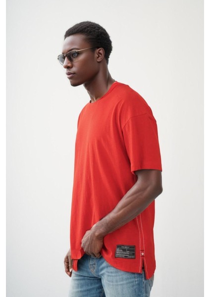 Unisex Pis Yaka Basic Eteği Armalı Oversize Kalıp Tişört 1014 indirimleri