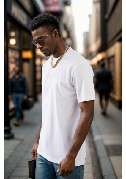 Erkek Enjeksiyon Baskılı Regular Fit Penye Tişört 1002 fırsatları