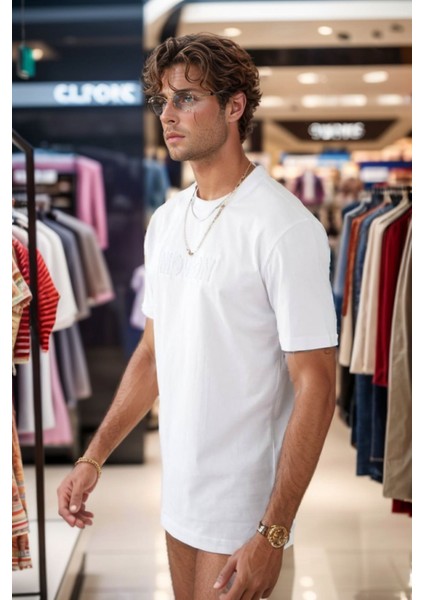 Erkek Enjeksiyon Baskılı Regular Fit Penye Tişört 1002 fırsatları