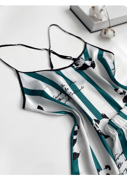 Panda Baskılı Şortlu Takım fırsatları