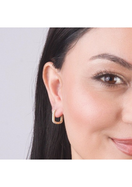 14 Ayar Dikdörtgen Taşlı Halka Altın Küpe 2,99 gr fırsatları