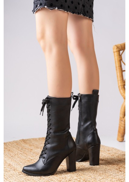 Navas Siyah Cilt Yüksek Topuklu Bağcık Detaylı Kadın Çizme fiyatları