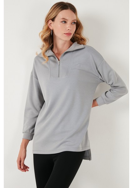 Regular Fit Fermuarlı Yaka Önü Kısa Arkası Uzun Sweat Bayan Sweat 5865876 indirimleri
